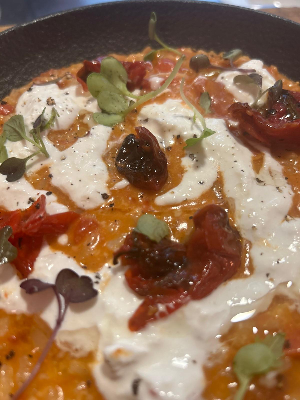 Risotto con stracciatella de búfala