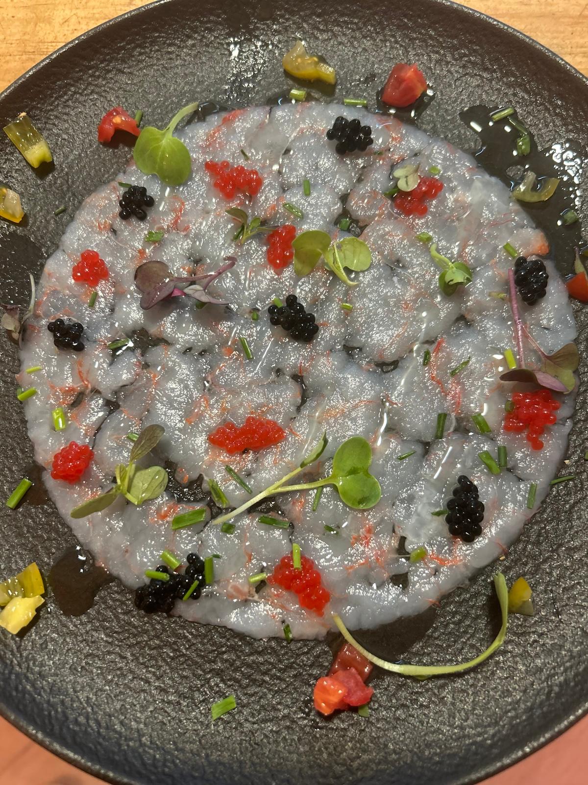 Carpaccio de gambas rojas con emulsión