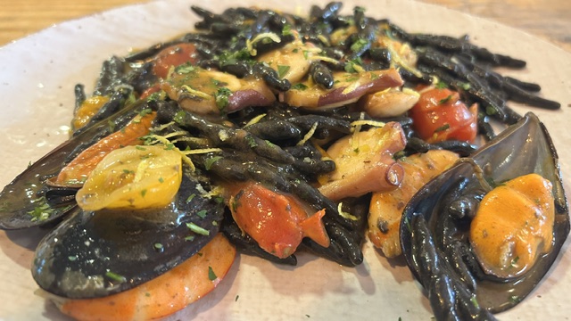 trofie al nero de seppia